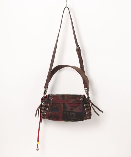 Desigual(デシグアル)の「グラフィティプリント デニムバゲットショルダーバッグ(ハンドバッグ・レディース・マルチ・FREE)」の2枚目の写真