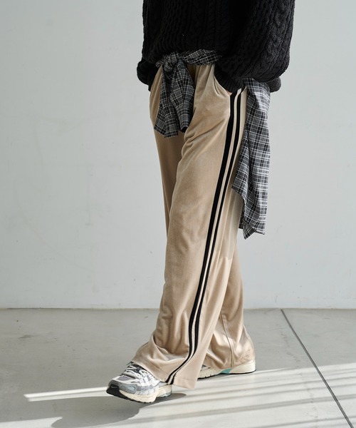 meilmada（メイルマダ）の「サイドラインベロアトラックパンツ（スラックス・レディース・ブラック/ベージュ・FREE）」の16枚目の写真