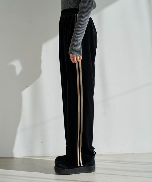 meilmada（メイルマダ）の「サイドラインベロアトラックパンツ（スラックス・レディース・ブラック/ベージュ・FREE）」の21枚目の写真