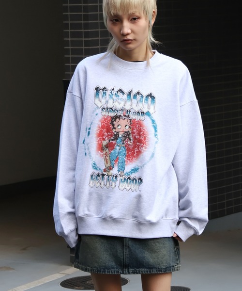 VISION STREET WEAR(ヴィジョンストリートウェア)の「【VISION STREET WEAR/ヴィジョンストリートウェア】×【BETTY BOOP/べティブ-プ】メタルロゴ スケーター クルーネック スウェット トレーナー(スウェット・メンズ・ライトグレー/チャコールグレー/オフホワイト・LL/M/L)」の11枚目の写真
