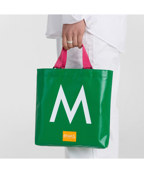 RNMS(アールエヌエムエス)の「M TOTEBAG S判(トートバッグ・メンズ・イエロー/ブルー/オレンジ/ブラック/レッド/マジェンタ/パープル/グレー/サファリグリーン・FREE)」の11枚目の写真