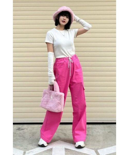 LULUCHOU(ルルシュ)の「Stitch Cargo Pants - HOT PINK(その他パンツ・レディース・その他・FREE)」の7枚目の写真