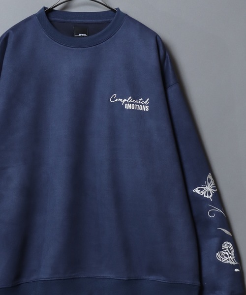 ANPAS(アンパス)の「Faux suede sweatshirt featuring sleeve embroidery / フェイクスエード 袖刺繍 スウェットトレーナー メンズ レディース ユニセックス(スウェット・メンズ・チャコール/アイボリー/ネイビー・L/M)」の3枚目の写真