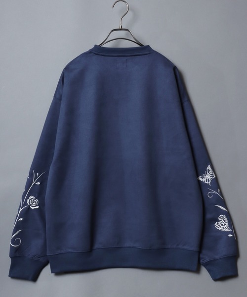 ANPAS(アンパス)の「Faux suede sweatshirt featuring sleeve embroidery / フェイクスエード 袖刺繍 スウェットトレーナー メンズ レディース ユニセックス(スウェット・メンズ・チャコール/アイボリー/ネイビー・L/M)」の11枚目の写真