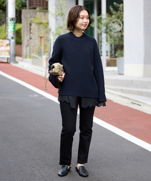 SLOBE IENA（スローブイエナ）の「《追加》SLOBE 3WAY スムース巾着バッグ（クラッチバッグ・レディース・レッド/ベージュ系その他/ブラック/ブラウン・FREE）」の17枚目の写真