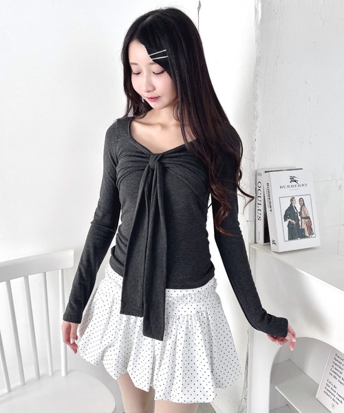 Loueme(ルエム)の「カップ付きフロントリボントップス(Tシャツ/カットソー・レディース・オフホワイト/グレー/ブラック・FREE)」の5枚目の写真