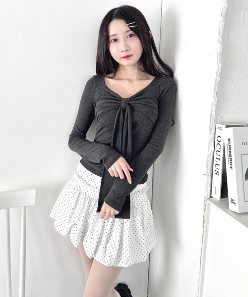 Loueme(ルエム)の「カップ付きフロントリボントップス(Tシャツ/カットソー・レディース・オフホワイト/グレー/ブラック・FREE)」の6枚目の写真
