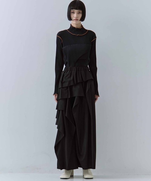 TAAKK（ターク）の「【TAAKK/ターク】《STUDIOUS別注》ラッフルパンツ(ウール素材)（その他パンツ・レディース・ブラック・1/3）」の5枚目の写真