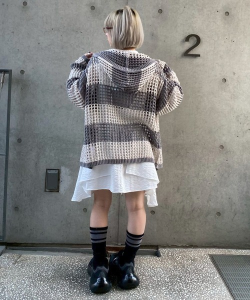 Candy Stripper（キャンディストリッパー）の「MESH KNIT フーディー（パーカー・レディース・チャコール/イエロー/ライトグレー・FREE）」の14枚目の写真