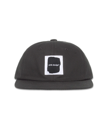 AAMBITION（アアンビション）の「フラットブリムラベルキャップ（チャコール）（キャップ）」