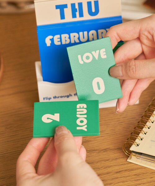 BIRTHDAY BAR(バースデイバー)の「【インフルエンサーakane.企画】Perpetual calendar Flips / 万年カレンダー(インテリア雑貨・レディース・ブルー・0)」の5枚目の写真