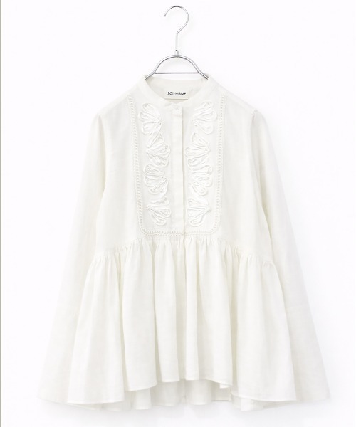 Marilyn Moon（マリリンムーン）の「code embroidery diamond tuck blouse（シャツ/ブラウス・レディース・オフホワイト/ネイビー/グレー/ブラック・FREE）」の2枚目の写真