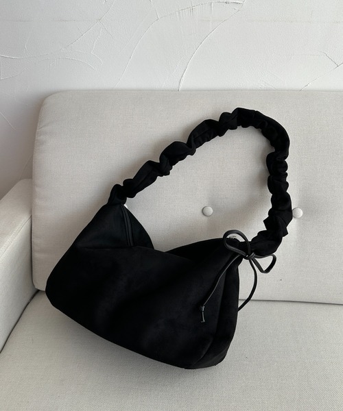 apres jour clair（アプレジュールクレア）の「【apres jour clair】クシュクシュショルダーバッグ（ハンドバッグ・レディース・ブラック/キャメル/ブラウン系その他・FREE）」の6枚目の写真