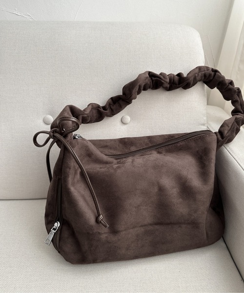 apres jour clair（アプレジュールクレア）の「【apres jour clair】クシュクシュショルダーバッグ（ハンドバッグ・レディース・ブラック/キャメル/ブラウン系その他・FREE）」の7枚目の写真