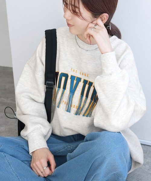 reca(レカ)の「フリンジロゴ刺繍BIGプルオーバー(スウェット・レディース・オートミール/チャコール/ブルー・FREE)」の11枚目の写真