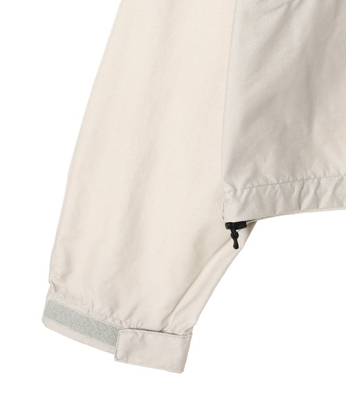 THE NORTH FACE（ザノースフェイス）の「THE NORTH FACE Short Compact Jacket NPW22630（ナイロンジャケット・レディース・ブラック/カーキ/オフホワイト・X-LARGE/MEDIUM/LARGE）」の8枚目の写真