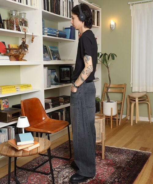 FFEIN(フェイン)の「【FFEIN(フェイン)】ワンポイント3段ロゴ刺繍ショート丈Tシャツ / クルーネック 半袖 ワンポイント シンプル 【短丈】(Tシャツ/カットソー・メンズ・ブラック/ダークグリーン/アッシュグレー/ホワイト/ネイビー/モカ・LARGE/MEDIUM/SMALL/X-LARGE)」の9枚目の写真
