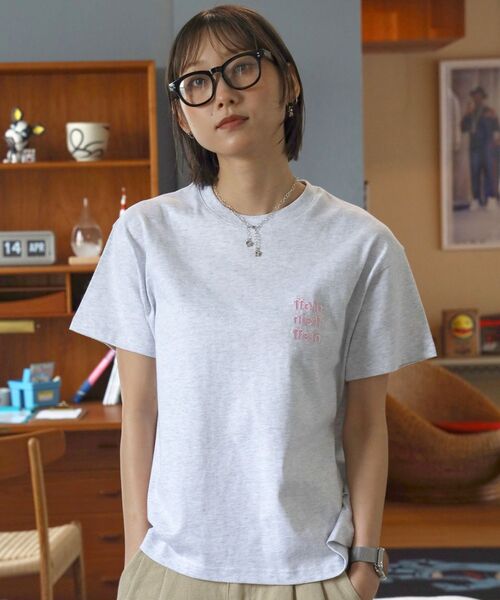 FFEIN(フェイン)の「【FFEIN(フェイン)】ワンポイント3段ロゴ刺繍ショート丈Tシャツ / クルーネック 半袖 ワンポイント シンプル 【短丈】(Tシャツ/カットソー・メンズ・ブラック/ダークグリーン/アッシュグレー/ホワイト/ネイビー/モカ・LARGE/MEDIUM/SMALL/X-LARGE)」の17枚目の写真