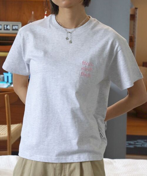FFEIN(フェイン)の「【FFEIN(フェイン)】ワンポイント3段ロゴ刺繍ショート丈Tシャツ / クルーネック 半袖 ワンポイント シンプル 【短丈】(Tシャツ/カットソー・メンズ・ブラック/ダークグリーン/アッシュグレー/ホワイト/ネイビー/モカ・LARGE/MEDIUM/SMALL/X-LARGE)」の18枚目の写真