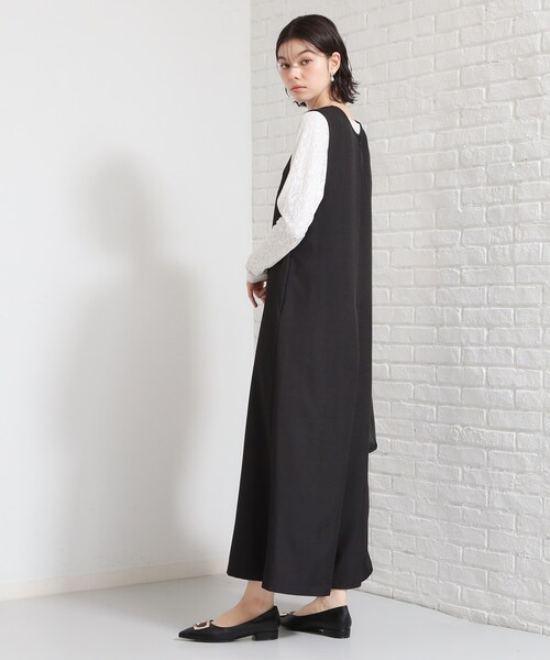 THE SHOP TK （ザ ショップ ティーケー ）の「【セレモニーにもカジュアルにも】Vネックオールインワン（サロペット/オーバーオール・レディース・サンドベージュ/ブラック・12/13）」の5枚目の写真