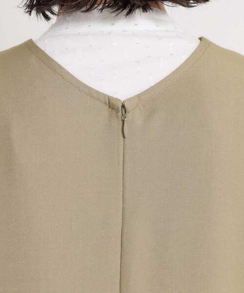 THE SHOP TK （ザ ショップ ティーケー ）の「【セレモニーにもカジュアルにも】Vネックオールインワン（サロペット/オーバーオール・レディース・サンドベージュ/ブラック・12/13）」の11枚目の写真