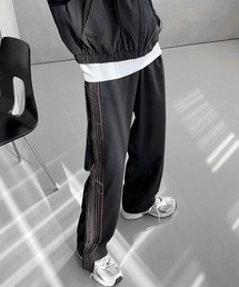 NOWLE（ノウル）の「【NOWLE】サイドライン ワイド ストレート イージーパンツ / レトロトラックパンツ（その他パンツ）」