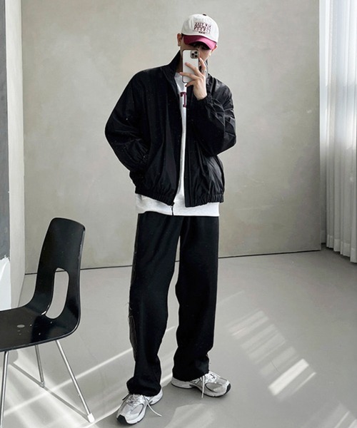 NOWLE（ノウル）の「【NOWLE】サイドライン ワイド ストレート イージーパンツ / レトロトラックパンツ（その他パンツ・メンズ・ブラック・LARGE/MEDIUM/X-LARGE）」の13枚目の写真