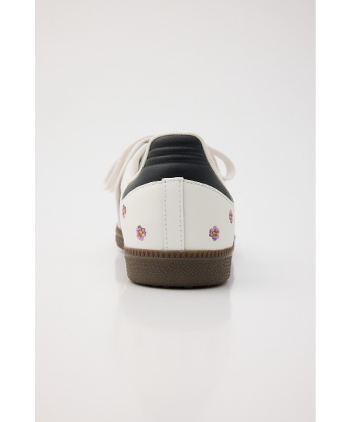 rienda（リエンダ）の「【adidas】SAMBA OG W（スニーカー・レディース・ホワイト・24.5cm/23.5cm）」の6枚目の写真