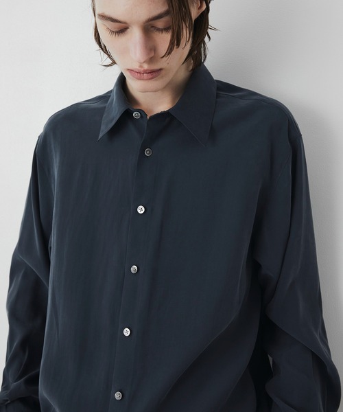 UNITED TOKYO（ユナイテッドトウキョウ）の「【WEB限定】フィブリルレーヨン リラックスシャツ |新作/防シワ/春服/インナー/速乾性/UVカット/限定商品/ウォッシャブル/イージーケア（シャツ/ブラウス・メンズ・オフホワイト/グレイッシュベージュ/ブラック/ライトブルーグレー・1/3/2）」の11枚目の写真