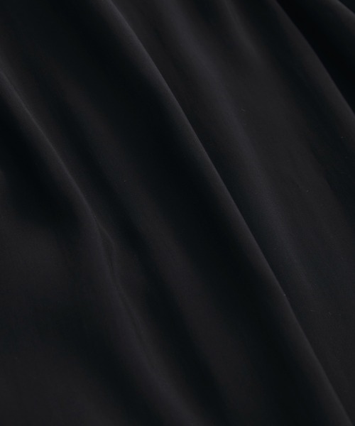 UNITED TOKYO（ユナイテッドトウキョウ）の「【WEB限定】フィブリルレーヨン リラックスシャツ |新作/防シワ/春服/インナー/速乾性/UVカット/限定商品/ウォッシャブル/イージーケア（シャツ/ブラウス・メンズ・オフホワイト/グレイッシュベージュ/ブラック/ライトブルーグレー・1/3/2）」の17枚目の写真