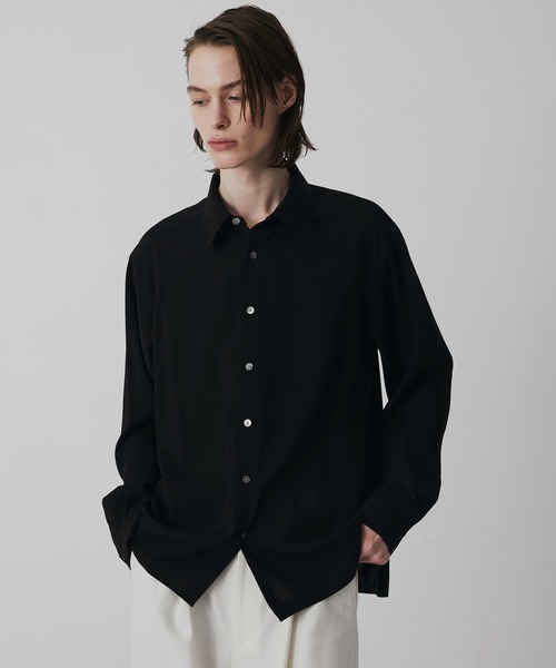 UNITED TOKYO（ユナイテッドトウキョウ）の「【WEB限定】フィブリルレーヨン リラックスシャツ |新作/防シワ/春服/インナー/速乾性/UVカット/限定商品/ウォッシャブル/イージーケア（シャツ/ブラウス・メンズ・オフホワイト/グレイッシュベージュ/ブラック/ライトブルーグレー・1/3/2）」の10枚目の写真