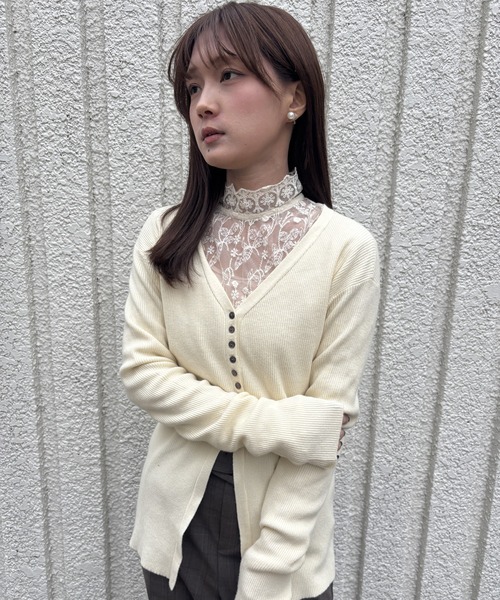 merrylatte(メリーラテ)の「V NECK CARDIGAN【IROHANI】(カーディガン/ボレロ・レディース・アイボリー・FREE)」の4枚目の写真