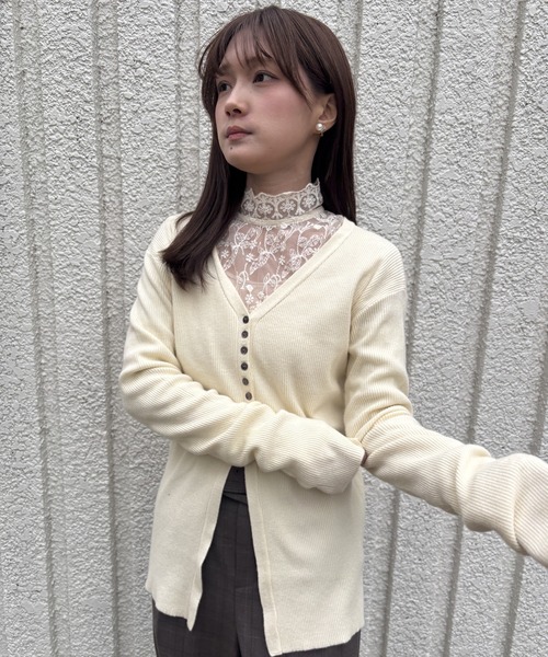 merrylatte(メリーラテ)の「V NECK CARDIGAN【IROHANI】(カーディガン/ボレロ・レディース・アイボリー・FREE)」の5枚目の写真