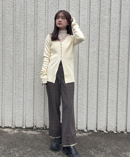merrylatte(メリーラテ)の「V NECK CARDIGAN【IROHANI】(カーディガン/ボレロ・レディース・アイボリー・FREE)」の14枚目の写真