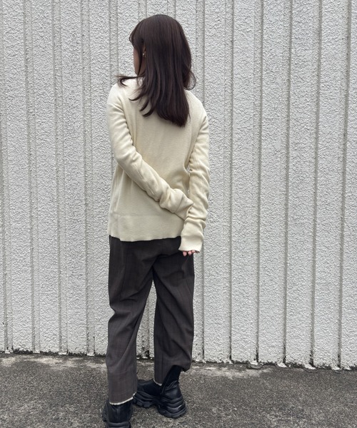merrylatte(メリーラテ)の「V NECK CARDIGAN【IROHANI】(カーディガン/ボレロ・レディース・アイボリー・FREE)」の17枚目の写真