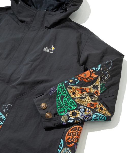 go slow caravan（ゴースローキャラバン）の「ウェザークロスパネル 刺繍フィールドコート（その他アウター・メンズ・ライトイエロー/ブラック/カーキ・SMALL/MEDIUM/LARGE/X-LARGE）」の8枚目の写真