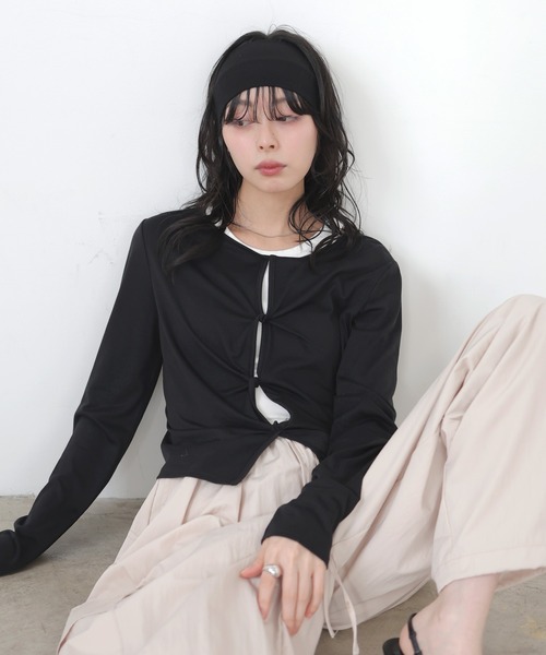 LIAN（リアン）の「2WAYクロスデザインプルオーバー（Tシャツ/カットソー・レディース・ブラック/グレー/イエロー・FREE）」の12枚目の写真