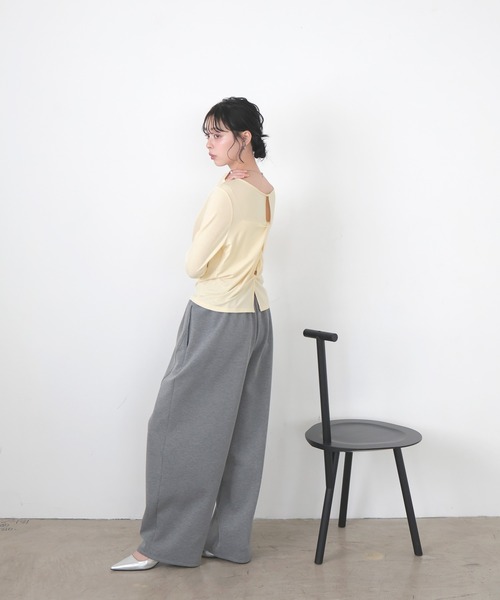 LIAN（リアン）の「2WAYクロスデザインプルオーバー（Tシャツ/カットソー・レディース・ブラック/グレー/イエロー・FREE）」の17枚目の写真