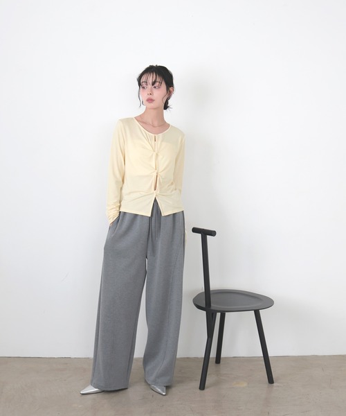 LIAN（リアン）の「2WAYクロスデザインプルオーバー（Tシャツ/カットソー・レディース・ブラック/グレー/イエロー・FREE）」の21枚目の写真