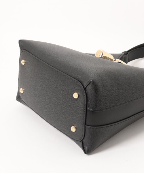 FURLA(フルラ)の「フルラ ゴッチャ (Furla Goccia) ショルダーバッグ S(ショルダーバッグ・レディース・グレイッシュベージュ/ブラック・ONE SIZE)」の17枚目の写真
