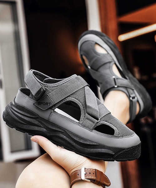 WESTBOY（ウエストボーイ）の「厚底 ベルクロ ユニセックス ボリュームソール スポーツサンダル WO26S4SD11（サンダル・メンズ・ブラック/グレー・44/43/42/41）」の2枚目の写真