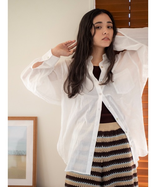 Ungrid（アングリッド）の「シアールーズシャツ（シャツ/ブラウス・レディース・イエロー/ブルー/オフホワイト/パープル・FREE）」の2枚目の写真