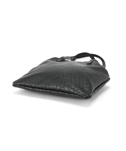 POMTATA（ポンタタ）の「POMTATA/ポンタタ/BLOW FRAME SAC BAG/P3333（トートバッグ・レディース・ブラック・F）」の7枚目の写真