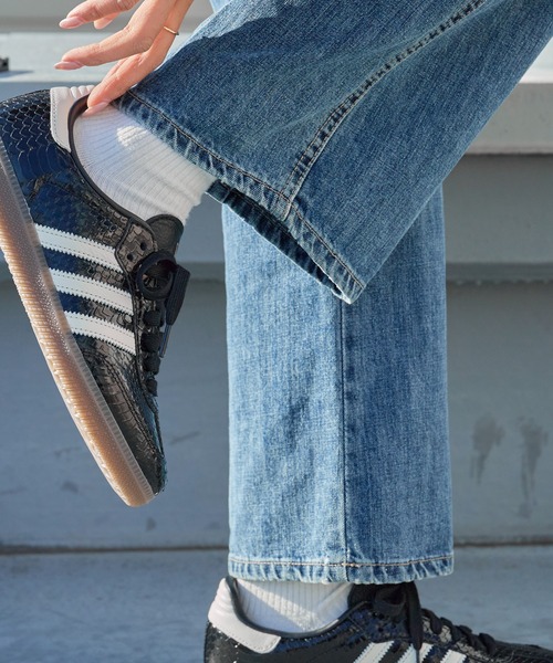 adidas(アディダス)の「adidas/アディダス SAMBA OG W サンバ スリーストライプス 2026年 夏 夏服(スニーカー・レディース・シルバー/ブラック・23/23.5/24/24.5/25)」の21枚目の写真