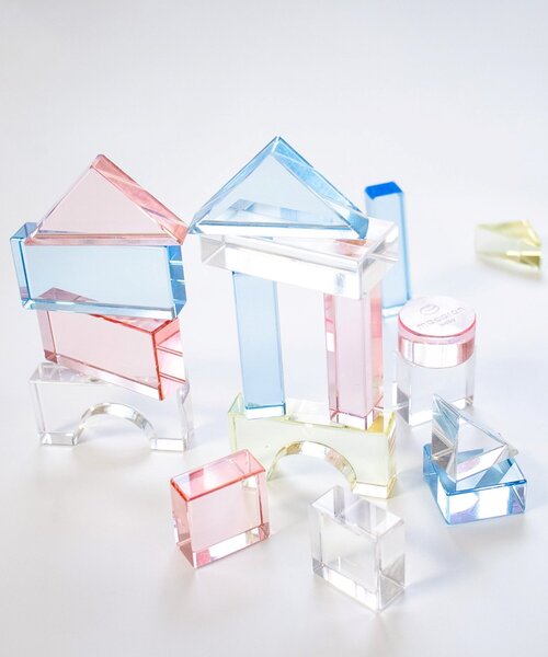 BIRTHDAY BAR(バースデイバー)の「macaron アクリルブロック(おもちゃ・キッズ・クリア・0)」の1枚目の写真