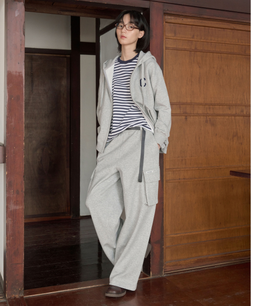 COVERNAT(カバーナット)の「ワイドカーゴスウェットパンツメランジェグレー(その他パンツ・メンズ・その他・MEDIUM/LARGE/X-LARGE/SMALL)」の1枚目の写真