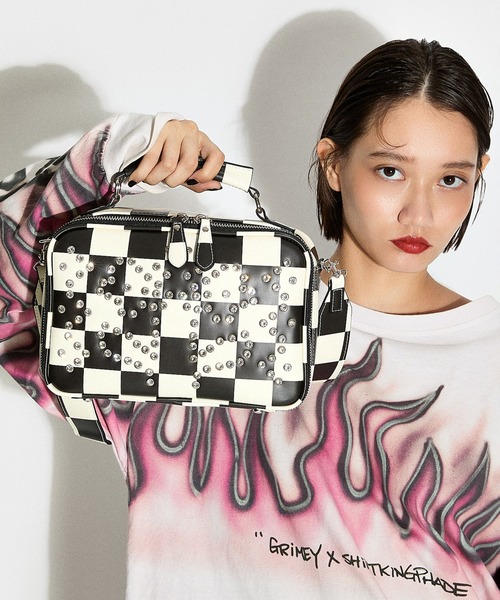 HEY!MrsROSE(ヘイミセスローズ)の「HEY! Mrs ROSE(ヘイ!ミセスローズ)Rhinestone Mini Boston(ショルダーバッグ・レディース・ブラウン/ブラック/チェック/イエロー/ブラック×ホワイト/ピンク/ピンク系その他・FREE)」の3枚目の写真