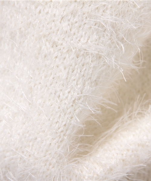 one after another NICE CLAUP（ワンアフターアナザーナイスクラップ）の「【mer 3月号掲載　ナイスクラップ】春のふわふわＶネックニット（ニット/セーター・レディース・ピンク/ライトグレー/ブラック/アイボリー・FREE）」の10枚目の写真