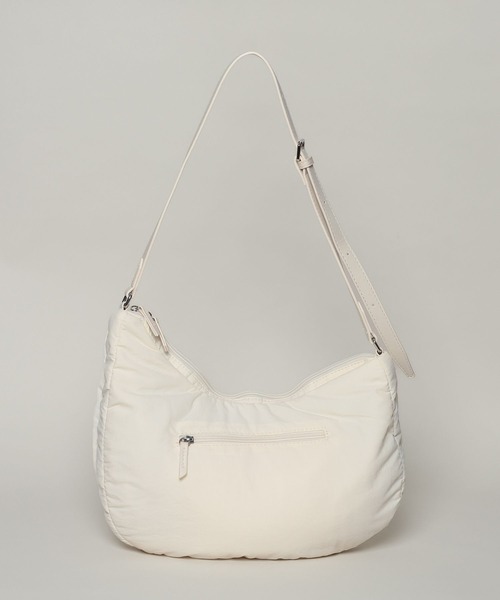 A part by（アパートバイ）の「アシメナイロンショルダー（ショルダーバッグ・レディース・ブラック/ライトベージュ・FREE）」の18枚目の写真