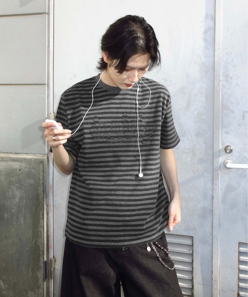 sedacle（セダクル）の「アソートアップリケ柄Tシャツ（Tシャツ/カットソー・レディース・ホワイト/ブラック/チャコールグレー/グレー・LARGE/MEDIUM/SMALL/X-SMALL）」の9枚目の写真
